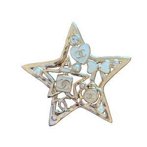 CHANEL Gold and Cream Star Brooch